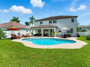 1127 Hidden Valley Way, Weston FL 33327