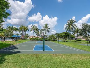1127 Hidden Valley Way, Weston FL 33327