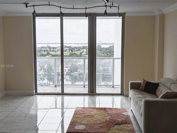 5701 Collins Ave 1105, Miami Beach FL 33140