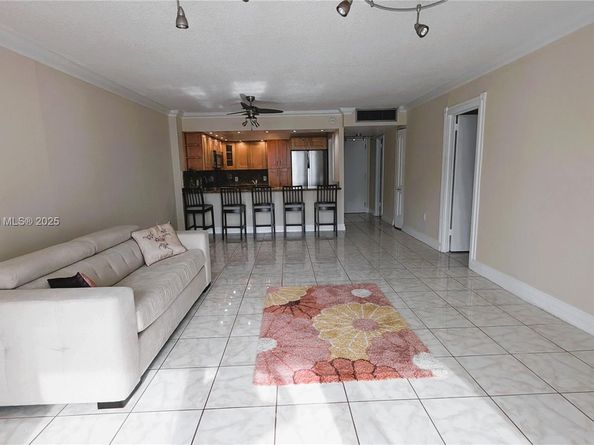 5701 Collins Ave 1105, Miami Beach FL 33140