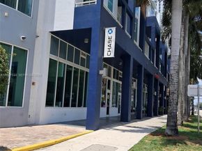 275 NE 18th St 1704, Miami FL 33132