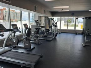 275 NE 18th St 1704, Miami FL 33132