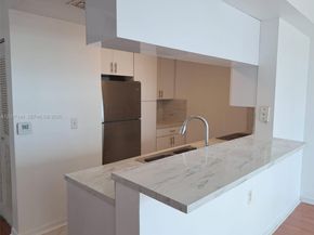 275 NE 18th St 1704, Miami FL 33132