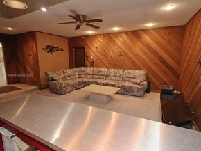 1351 NW 114th Ave, Pembroke Pines FL 33026