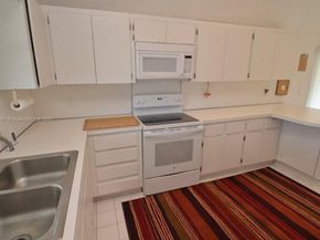1351 NW 114th Ave, Pembroke Pines FL 33026