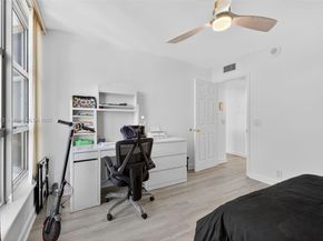 3500 Mystic Pointe Dr 1804, Aventura FL 33180