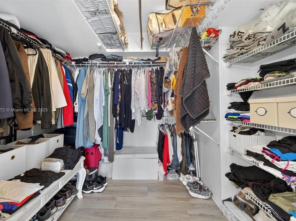 3500 Mystic Pointe Dr 1804, Aventura FL 33180