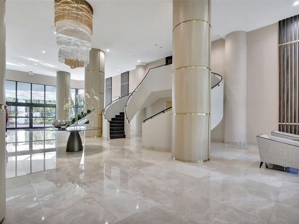 3500 Mystic Pointe Dr 1804, Aventura FL 33180