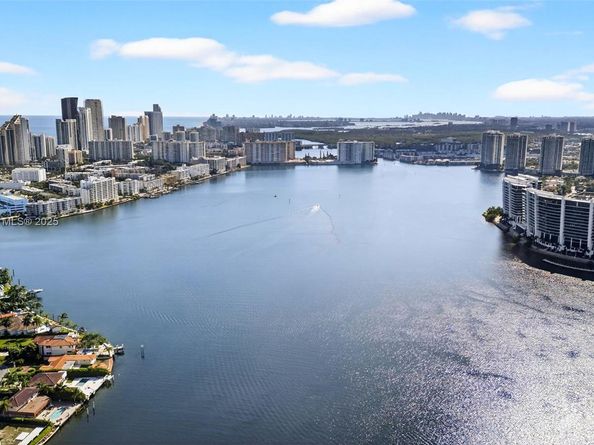 3500 Mystic Pointe Dr 1804, Aventura FL 33180