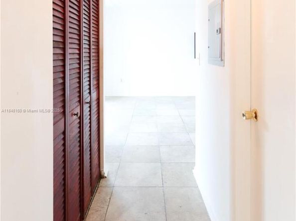 6900 Bay Dr 3I, Miami Beach FL 33141