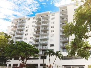 6900 Bay Dr 3I, Miami Beach FL 33141