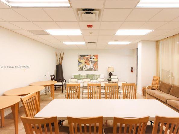 6900 Bay Dr 3I, Miami Beach FL 33141