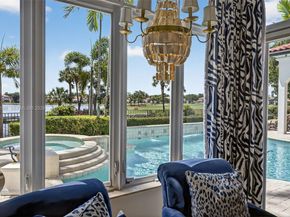 678 Hermitage Cir, Palm Beach Gardens FL 33410