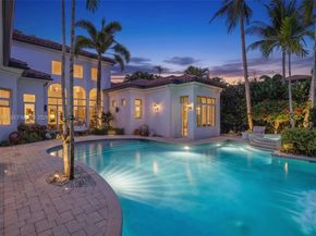 678 Hermitage Cir, Palm Beach Gardens FL 33410