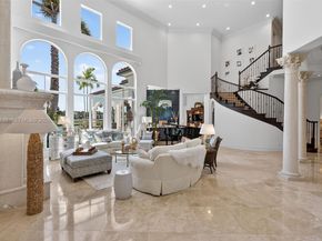 678 Hermitage Cir, Palm Beach Gardens FL 33410