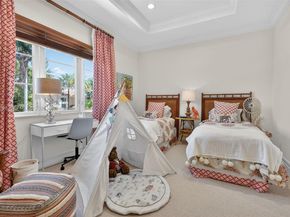 678 Hermitage Cir, Palm Beach Gardens FL 33410