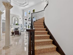 678 Hermitage Cir, Palm Beach Gardens FL 33410