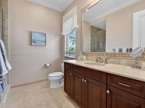 678 Hermitage Cir, Palm Beach Gardens FL 33410
