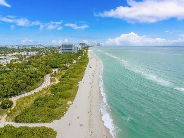 7921 Byron Ave 404, Miami Beach FL 33141