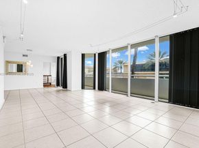 8925 Collins Ave 2E, Surfside FL 33154