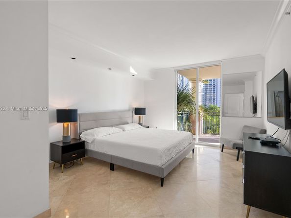 17555 Atlantic Blvd 602, Sunny Isles Beach FL 33160