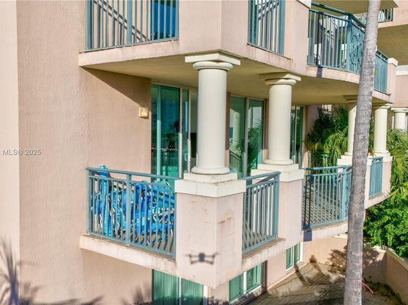 17555 Atlantic Blvd 602, Sunny Isles Beach FL 33160