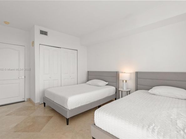 17555 Atlantic Blvd 602, Sunny Isles Beach FL 33160