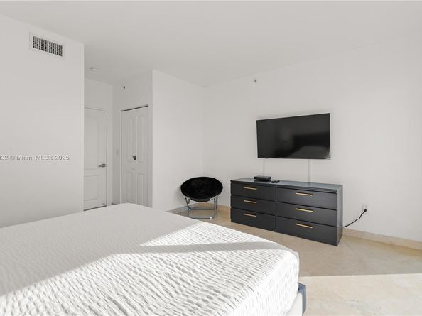 17555 Atlantic Blvd 602, Sunny Isles Beach FL 33160