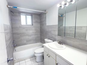 1100 NE 191st St 25E, Miami FL 33179