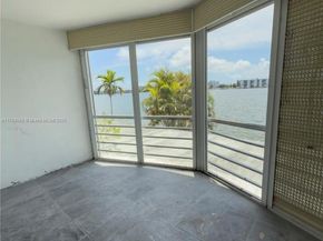 1100 NE 191st St 25E, Miami FL 33179