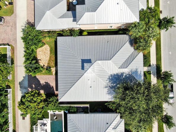 1053 Big Pine Way, Jupiter FL 33458