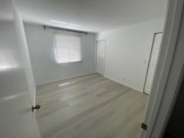 Undisclosed Address #A11925155, Weston FL 33327