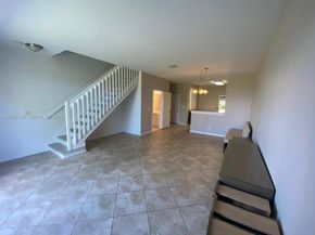 Undisclosed Address #A11925155, Weston FL 33327
