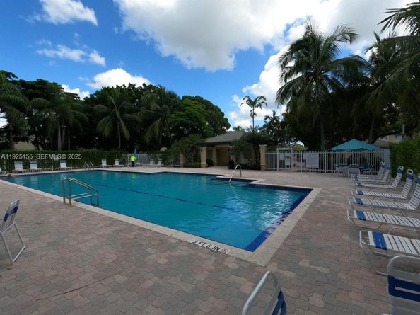 Undisclosed Address #A11925155, Weston FL 33327