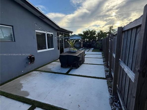 3531 NW 34th Ave, Lauderdale Lakes FL 33309