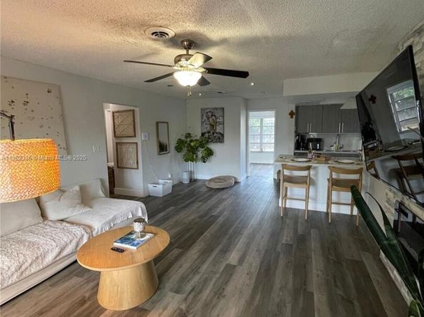 3531 NW 34th Ave, Lauderdale Lakes FL 33309