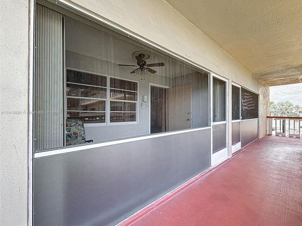 5300 Washington St U305, Hollywood FL 33021