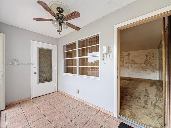 5300 Washington St U305, Hollywood FL 33021