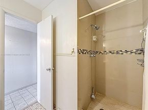 5300 Washington St U305, Hollywood FL 33021