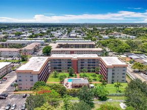5300 Washington St U305, Hollywood FL 33021