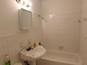 524 NW 21st Ave, Fort Lauderdale FL 33311