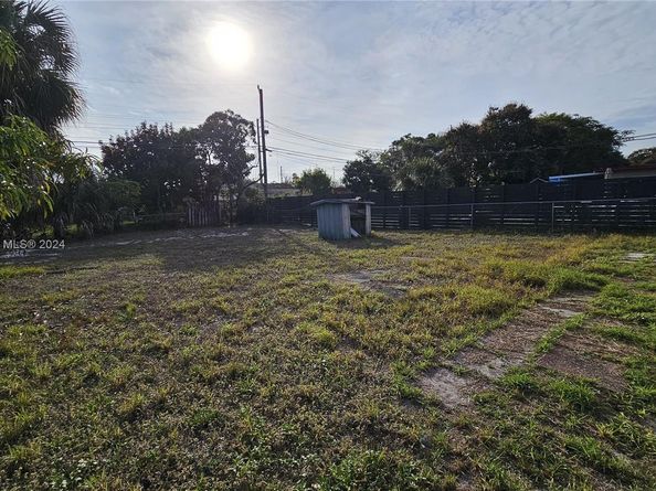 524 NW 21st Ave, Fort Lauderdale FL 33311