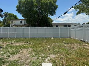 17850 SW 112th Ave, Miami FL 33157
