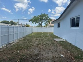 17850 SW 112th Ave, Miami FL 33157