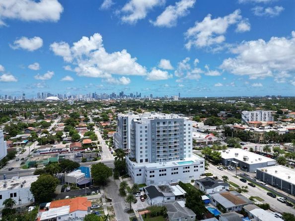 60 NW 37th Ave 405, Miami FL 33125