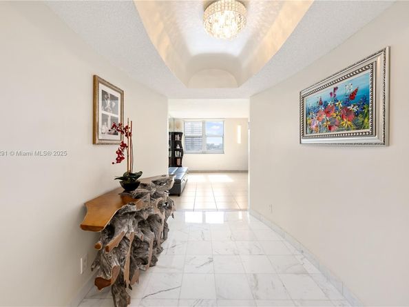 1920 S Ocean Dr 7A, Hallandale Beach FL 33009