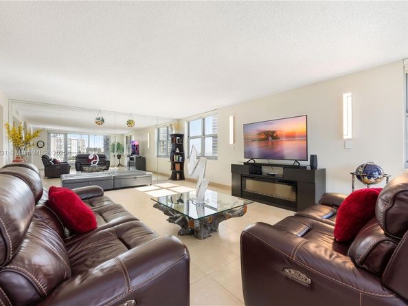 1920 S Ocean Dr 7A, Hallandale Beach FL 33009