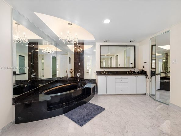 1920 S Ocean Dr 7A, Hallandale Beach FL 33009