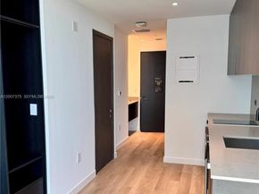 20 NE 11th St 3006B, Miami FL 33132