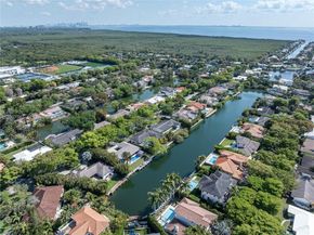 1520 Lugo Ave, Coral Gables FL 33156